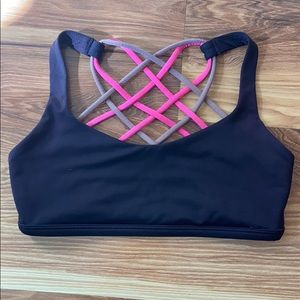 Lululemon Sports bra 💜💜